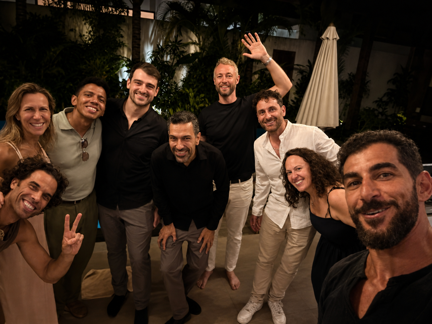 Calma participants gathered together during an evening event
